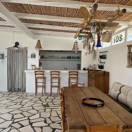 Villa L Apothiki *