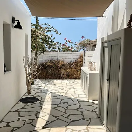 L Apothiki Villa